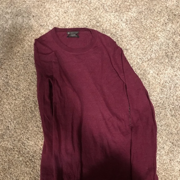 sweater - Picture 2 of 2